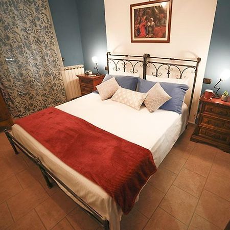 Palazzo Le Muse Apartments ベヴァーニャ エクステリア 写真