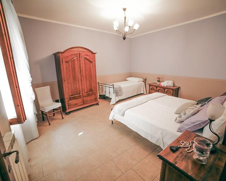 Palazzo Le Muse Apartments ベヴァーニャ エクステリア 写真